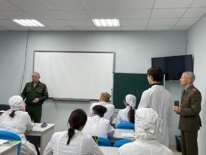 Встреча студентов НФ БМФК с военным комиссаром